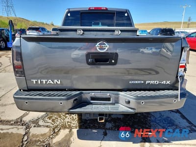 Zdjęcie 6 z 13 samochodu: 2014 NISSAN TITAN PRO-4X VIN:1N6BA0EC6EN511874 - miniatura