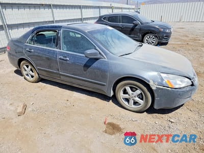 Czwarte zdjęcie samochodu z boku: 2004 HONDA ACCORD EX VIN:1HGCM56634A043520 - miniatura