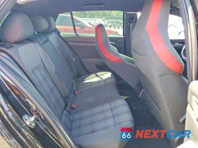 Zdjęcie 10 z 13 samochodu: 2025 VOLKSWAGEN GTI S VIN:WVWLA7CD6SW228974 - miniatura