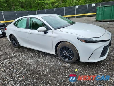 Czwarte zdjęcie samochodu z boku: 2025 TOYOTA CAMRY LE VIN:4T1DAACK2SU624987 - miniatura