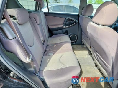 Zdjęcie 11 z 13 samochodu: 2006 TOYOTA RAV4 BASE VIN:JTMZD33V366018454 - miniatura