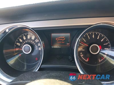 Zdjęcie 9 z 12 samochodu: 2014 FORD MUSTANG VIN:1ZVBP8EM1E5261871 - miniatura