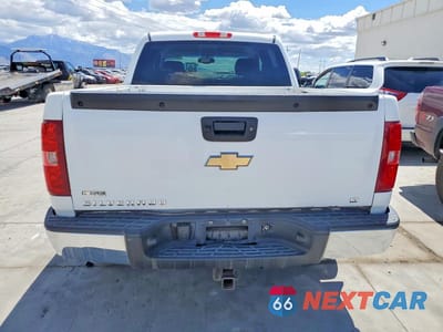 Zdjęcie 6 z 12 samochodu: 2008 CHEVROLET SILVERADO K1500 VIN:2GCEK133681305742 - miniatura