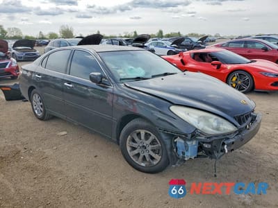 Czwarte zdjęcie samochodu z boku: 2002 LEXUS ES 300 VIN:JTHBF30G120072512 - miniatura