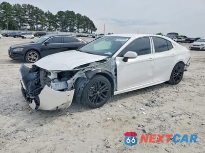 2025 TOYOTA CAMRY SE 4T1DAACK0SU518568 - główne zdjęcie licytacji z USA - miniatura