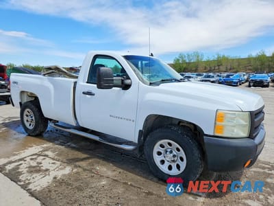 Czwarte zdjęcie samochodu z boku: 2008 CHEVROLET SILVERADO K1500 VIN:1GCEK14J38Z319201 - miniatura