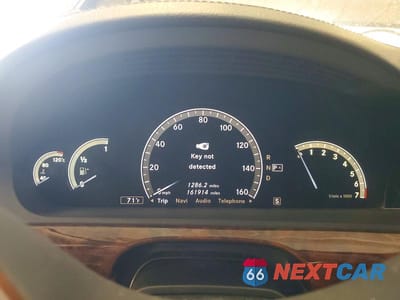 Zdjęcie 9 z 12 samochodu: 2009 MERCEDES-BENZ S 550 4MATIC VIN:WDDNG86X59A252697 - miniatura