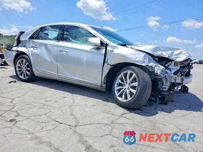 Czwarte zdjęcie samochodu z boku: 2016 CADILLAC XTS LUXURY COLLECTION VIN:2G61M5S32G9112153 - miniatura