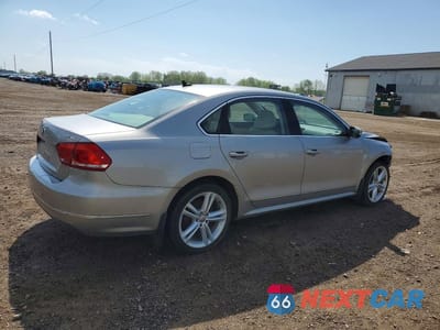 Trzecie zdjęcie samochodu z tyłu: 2013 VOLKSWAGEN PASSAT SEL VIN:1VWCN7A31DC125350 - miniatura