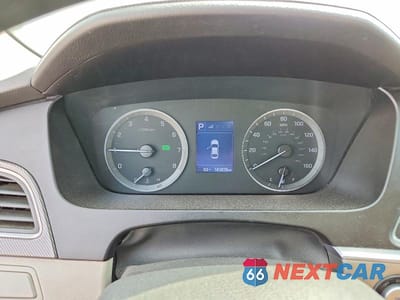 Zdjęcie 9 z 12 samochodu: 2017 HYUNDAI SONATA SPORT VIN:5NPE34AF5HH591173 - miniatura