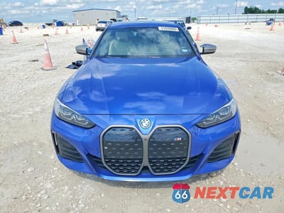 Piąte zdjęcie samochodu w środku: 2023 BMW I4 M50 VIN:WBY33AW00PFN83015 - miniatura
