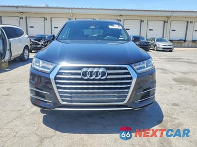 Piąte zdjęcie samochodu w środku: 2017 AUDI Q7 PREMIUM VIN:WA1AHAF7XHD042424 - miniatura