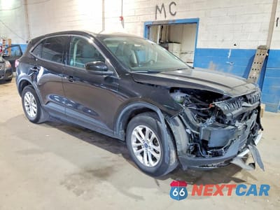 Czwarte zdjęcie samochodu z boku: 2020 FORD ESCAPE SE VIN:1FMCU9G61LUC14083 - miniatura
