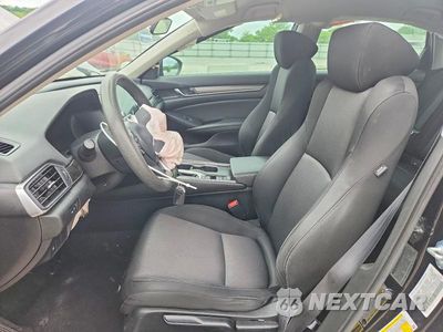 Zdjęcie 7 z 12 samochodu: 2021 HONDA ACCORD LX VIN:1HGCV1F14MA040474 - miniatura