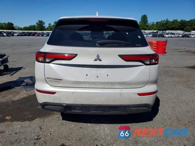 Zdjęcie 6 z 13 samochodu: 2022 MITSUBISHI OUTLANDER SE VIN:JA4J4UA82NZ066339 - miniatura