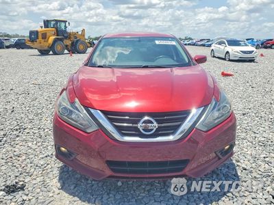 Piąte zdjęcie samochodu w środku: 2018 NISSAN ALTIMA 2.5 SR VIN:1N4AL3AP8JC120160 - miniatura