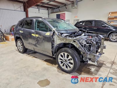 Czwarte zdjęcie samochodu z boku: 2021 TOYOTA RAV4 XLE PREMIUM VIN:2T3A1RFV3MC173443 - miniatura