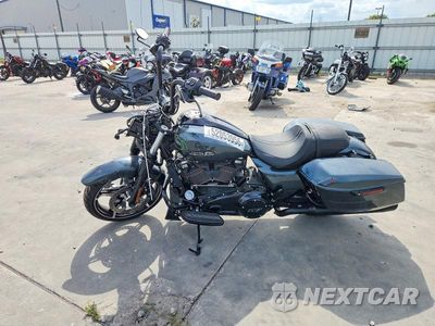 Trzecie zdjęcie samochodu z tyłu: 2025 HARLEY-DAVIDSON FLTRX VIN:1HD1KH717SB644709 - miniatura