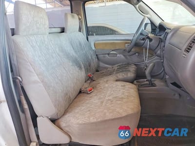 Zdjęcie 10 z 12 samochodu: 2002 TOYOTA TACOMA PRERUNNER VIN:5TENM92N12Z048584 - miniatura