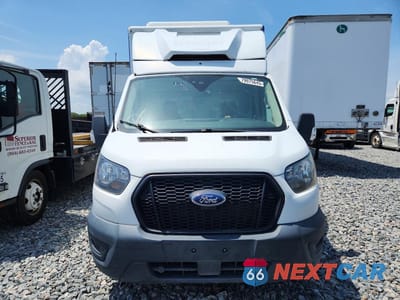 Piąte zdjęcie samochodu w środku: 2020 FORD TRANSIT DELIVERY TRUCK VIN:1FDBW5Z8XLKB24942 - miniatura