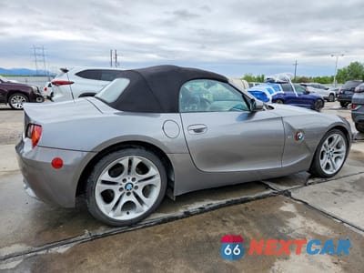 Trzecie zdjęcie samochodu z tyłu: 2004 BMW Z4 3.0 VIN:4USBT53564LT27229 - miniatura