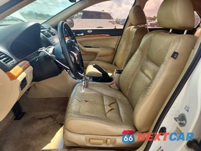 Zdjęcie 7 z 12 samochodu: 2004 ACURA TSX VIN:JH4CL96804C045562 - miniatura