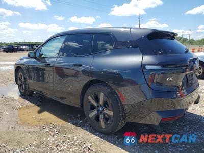 Drugie zdjęcie samochodu z przodu: 2025 BMW IX XDRIVE50 VIN:WB523CF05SCT45837 - miniatura