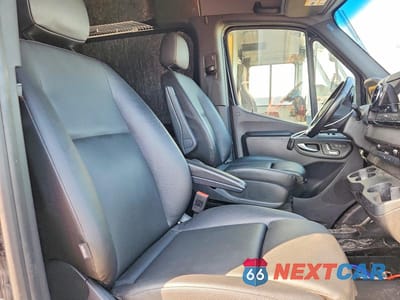 Zdjęcie 6 z 10 samochodu: 2023 MERCEDES-BENZ SPRINTER 2500 VIN:W1Y4NDHY3PT125308 - miniatura