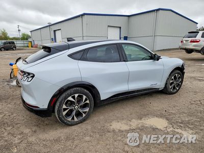 Trzecie zdjęcie samochodu z tyłu: 2021 FORD MUSTANG MACH-E PREMIUM VIN:3FMTK3SU2MMA47246 - miniatura