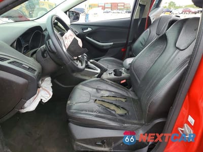 Zdjęcie 7 z 12 samochodu: 2014 FORD FOCUS SE VIN:1FADP3F20EL275564 - miniatura