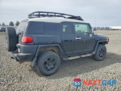 Trzecie zdjęcie samochodu z tyłu: 2007 TOYOTA FJ CRUISER BASE VIN:JTEBU11F170093784 - miniatura