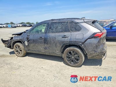 Drugie zdjęcie samochodu z przodu: 2025 TOYOTA RAV4 SE VIN:JTM16RFV5SJ077177 - miniatura