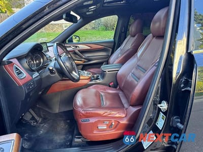 Piąte zdjęcie samochodu w środku: 2018 MAZDA CX-9 SIGNATURE VIN:JM3TCBEY4J0212035 - miniatura