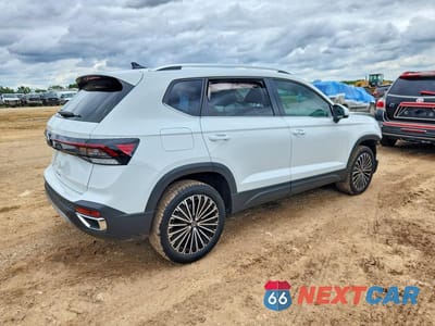 Trzecie zdjęcie samochodu z tyłu: 2025 VOLKSWAGEN TAOS SE VIN:3VVSC7B23SM053106 - miniatura