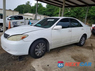 2003 TOYOTA CAMRY LE 4T1BE32K13U226566 - główne zdjęcie licytacji z USA - miniatura