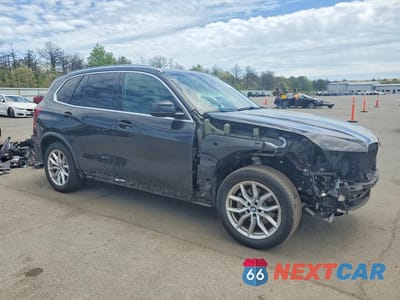 Czwarte zdjęcie samochodu z boku: 2019 BMW X5 XDRIVE40I VIN:5UXCR6C50KLL26622 - miniatura