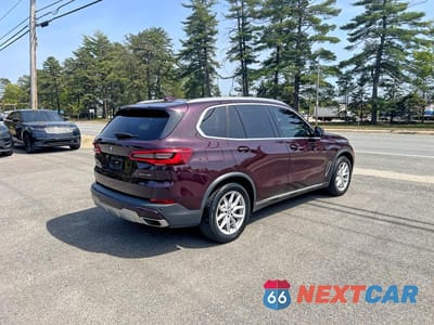 Czwarte zdjęcie samochodu z boku: 2019 BMW X5 XDRIVE40I VIN:5UXCR6C50KLL36566 - miniatura