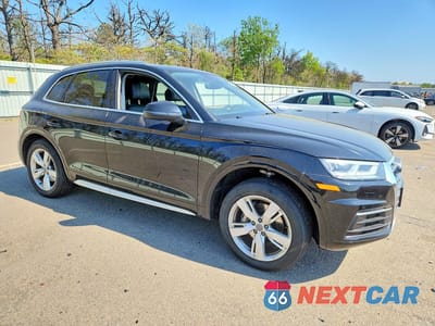 Czwarte zdjęcie samochodu z boku: 2018 AUDI Q5 PREMIUM PLUS VIN:WA1BNAFY6J2248539 - miniatura