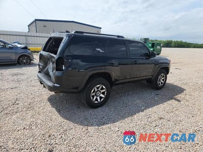 Trzecie zdjęcie samochodu z tyłu: 2024 TOYOTA 4RUNNER TRD OFF-ROAD VIN:JTEPU5JR1R6289134 - miniatura