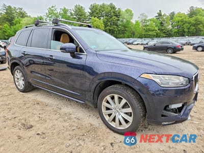 Czwarte zdjęcie samochodu z boku: 2016 VOLVO XC90 T6 VIN:YV4A22PKXG1071127 - miniatura
