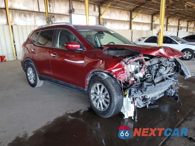 Czwarte zdjęcie samochodu z boku: 2020 NISSAN ROGUE SV VIN:5N1AT2MT8LC753379 - miniatura