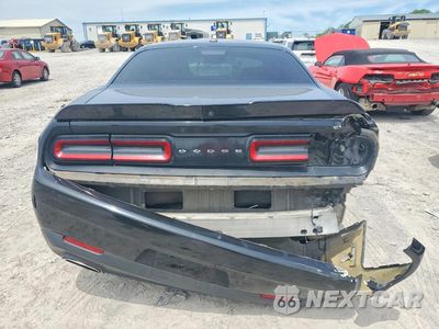 Zdjęcie 6 z 12 samochodu: 2019 DODGE CHALLENGER SXT VIN:2C3CDZAG3KH642023 - miniatura