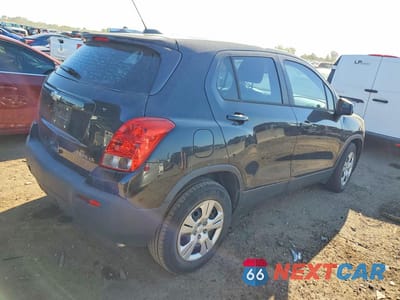 Trzecie zdjęcie samochodu z tyłu: 2015 CHEVROLET TRAX LS VIN:KL7CJKSB7FB257820 - miniatura