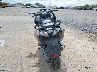 Czwarte zdjęcie samochodu z boku: 2013 BMW C650 GT VIN:WB1013402DZC94589 - miniatura
