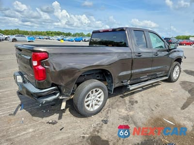 Trzecie zdjęcie samochodu z tyłu: 2020 CHEVROLET SILVERADO C3500 HIGH COUNTRY VIN:1GCRWDED2LZ235024 - miniatura