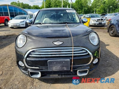 Piąte zdjęcie samochodu w środku: 2017 MINI COOPER S VIN:WMWXP7C31H2A45988 - miniatura