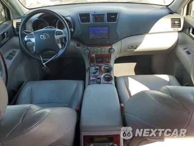 Zdjęcie 8 z 14 samochodu: 2012 TOYOTA HIGHLANDER LIMITED VIN:5TDDK3EH1CS100850 - miniatura
