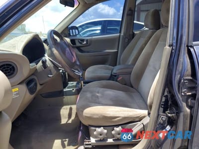 Zdjęcie 7 z 13 samochodu: 2004 HYUNDAI SANTA FE GLS VIN:KM8SC13E44U582210 - miniatura