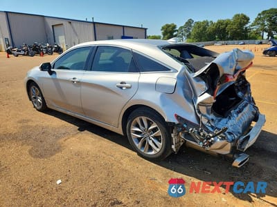 Drugie zdjęcie samochodu z przodu: 2020 TOYOTA AVALON XLE VIN:4T1AZ1FB4LU046108 - miniatura