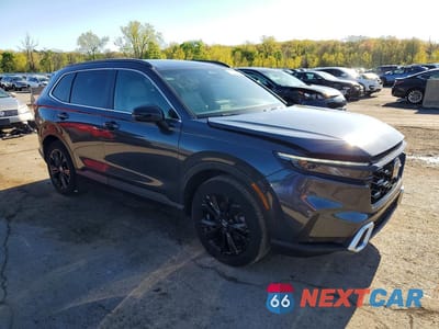 Czwarte zdjęcie samochodu z boku: 2023 HONDA CR-V SPORT TOURING VIN:2HKRS6H95PH805898 - miniatura
